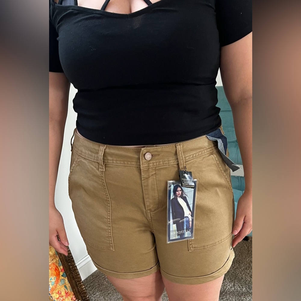 Soundstyle Carpenter shorts